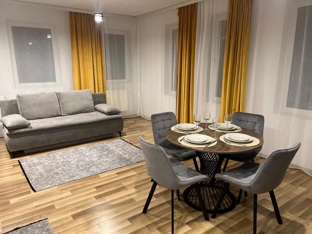 Helix Apartaments Sibiu Esterno foto