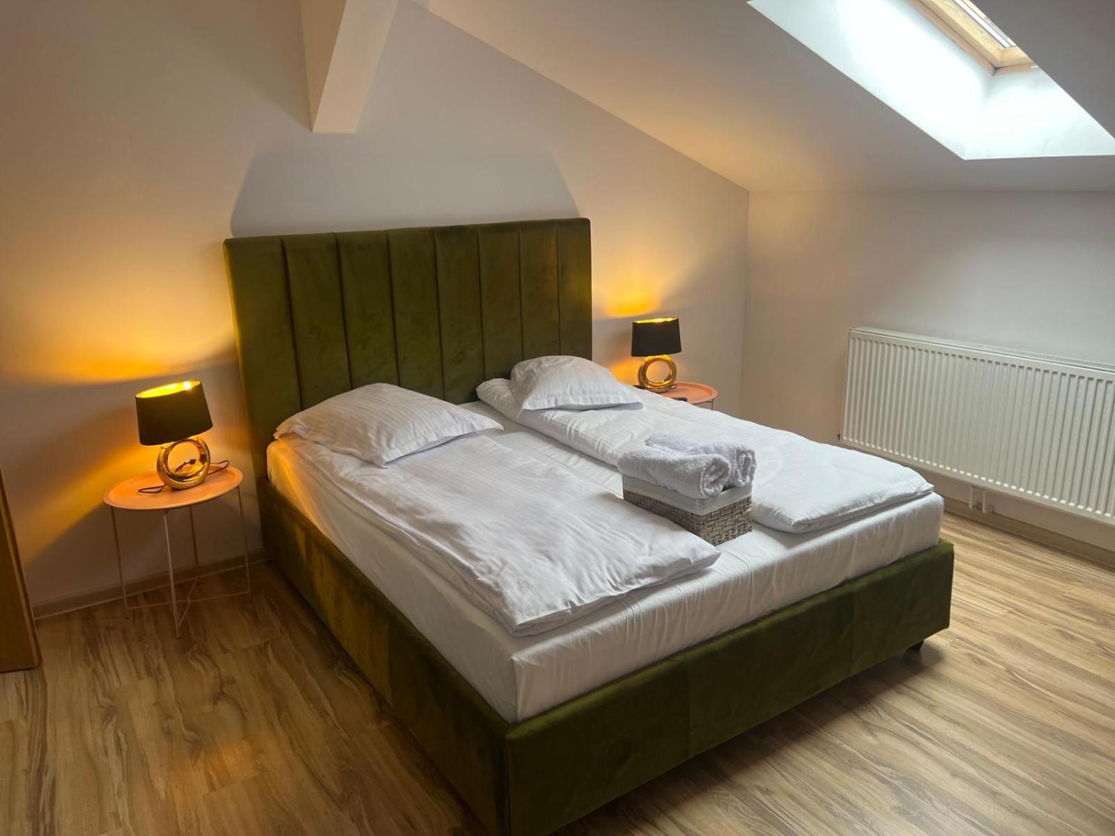 Helix Apartaments Sibiu Esterno foto