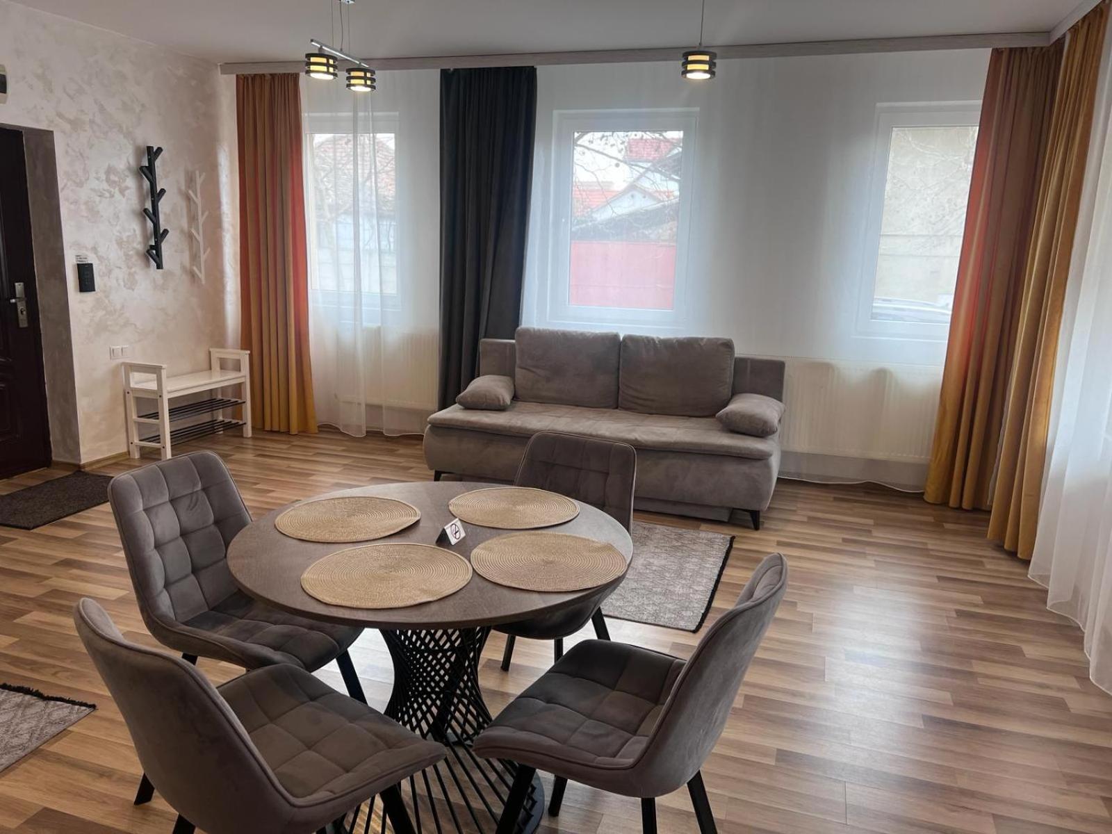 Helix Apartaments Sibiu Esterno foto
