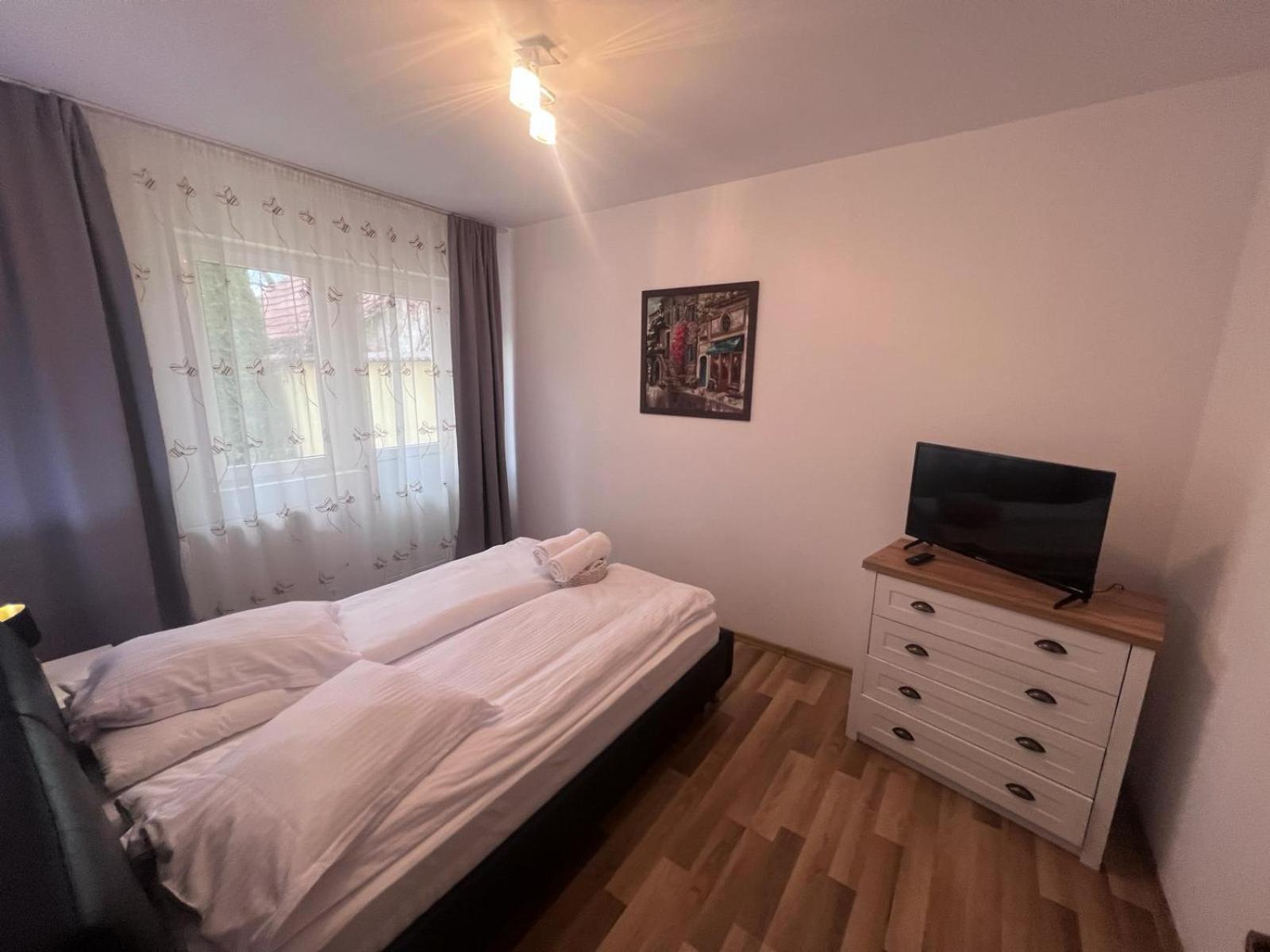 Helix Apartaments Sibiu Esterno foto
