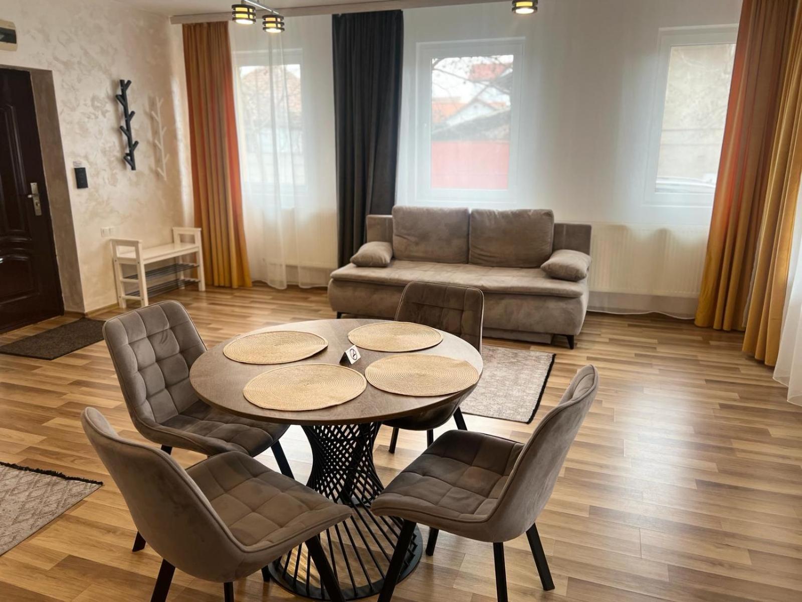 Helix Apartaments Sibiu Esterno foto
